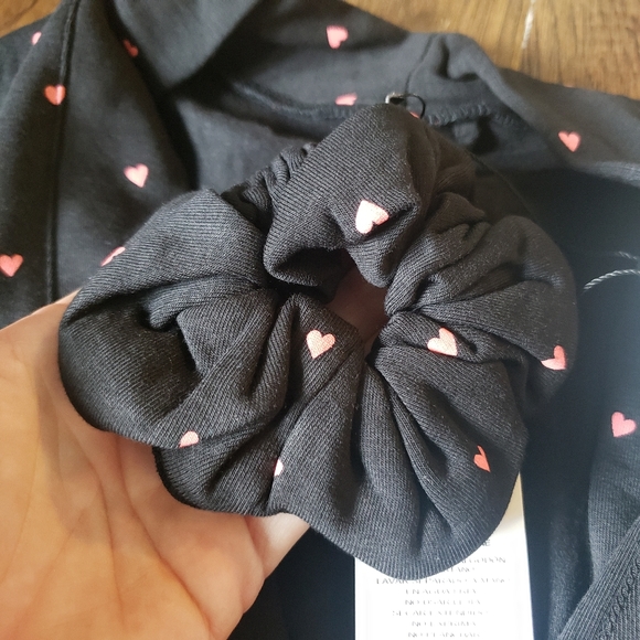 Plush Apparel Fleece-Lined Robe Tiny Pink Hearts - Picture 6 of 8